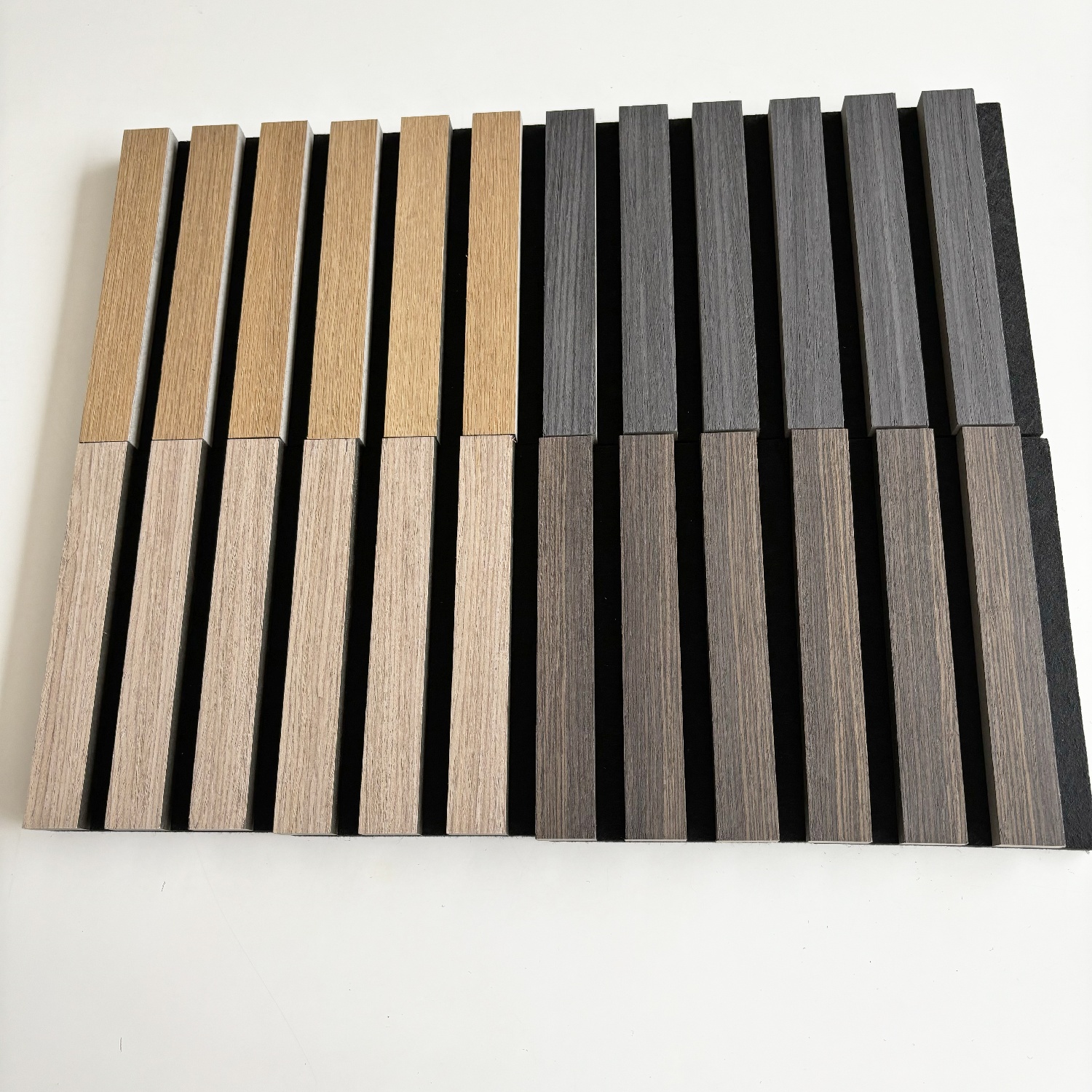 木質(zhì)裝飾格柵墻板